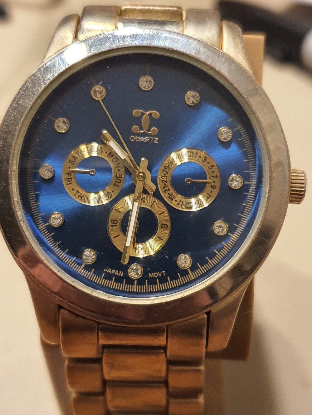10/$20 Charming Charlie Goldtone/Blue Stainless Steel Men's Watch